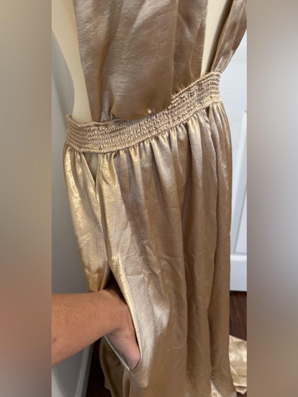 FREE PEOPLE LOOK INTO THE SUN PLUNGING NECKLINE GOWN MAXI GOLD OPEN BACK LARGE - Picture 15 of 16